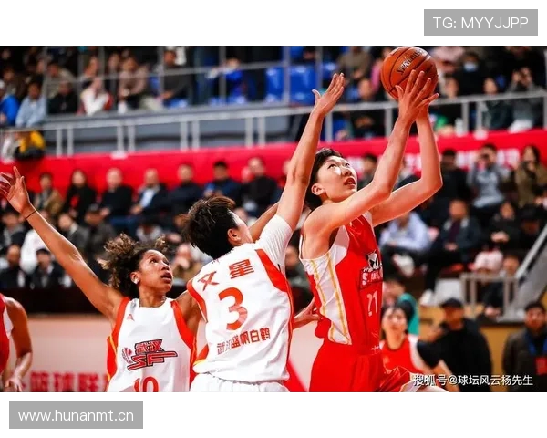 女篮锦标赛第二阶段四川队夺冠江苏武汉分获亚季军荣耀时刻